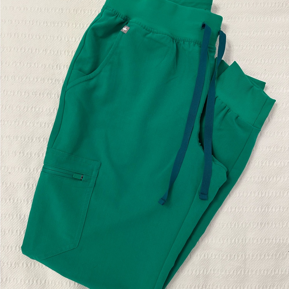 FIGS Zamora Jogger Pants NEVER WORN